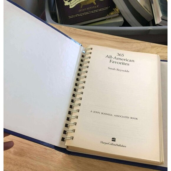 365 All-American Favorites by Sarah Reynolds - Picture 2 of 4